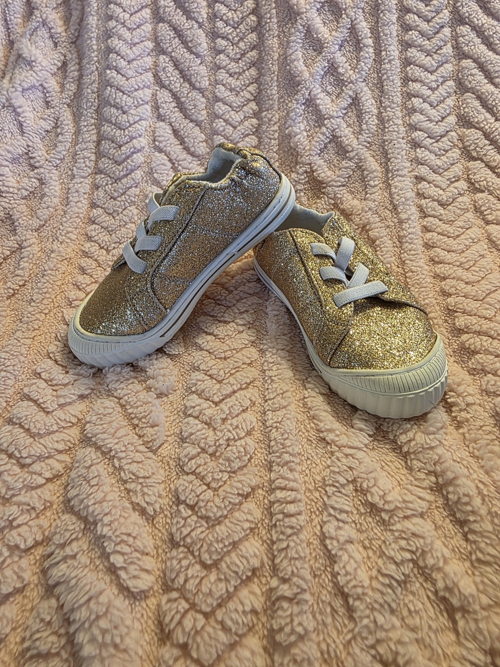 wonder nation Gold Glitter Kids Sneakers Size 9
